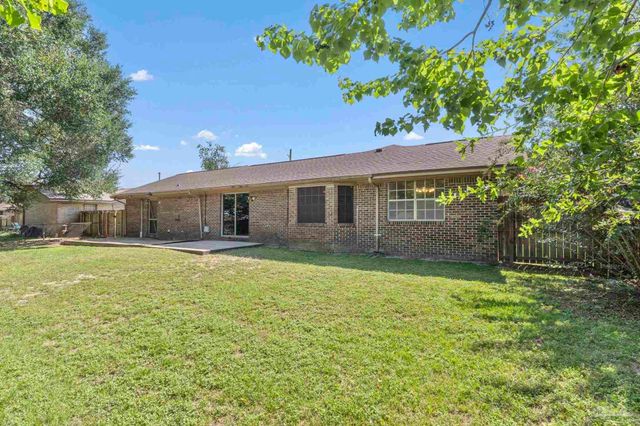 8204 Squire Rd, Pensacola, FL 32514
