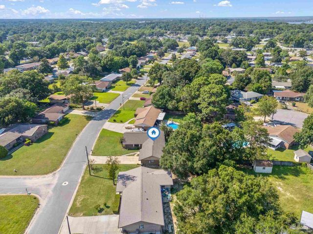 8204 Squire Rd, Pensacola, FL 32514