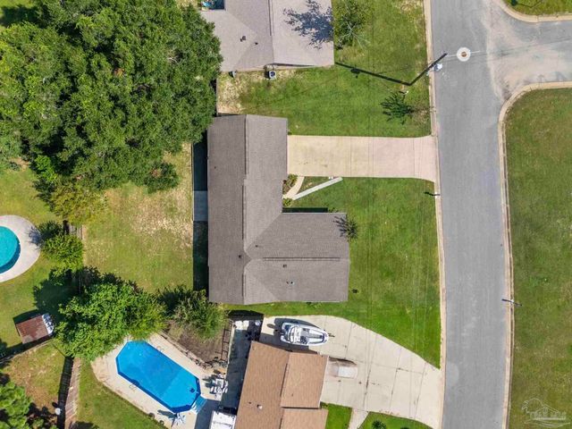 8204 Squire Rd, Pensacola, FL 32514