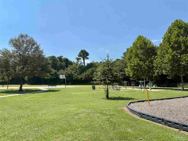 8204 Squire Rd, Pensacola, FL 32514