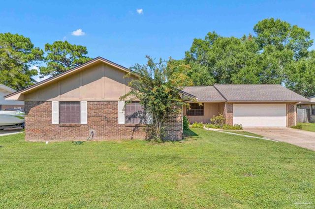 8204 Squire Rd, Pensacola, FL 32514