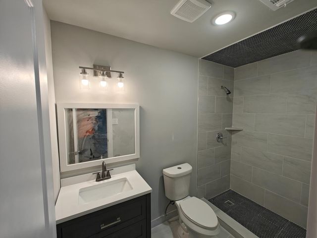 5500 Adams Drive, The Colony, TX 75056