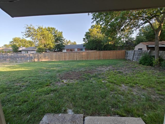 5500 Adams Drive, The Colony, TX 75056