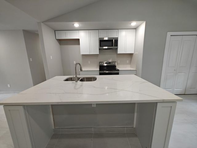 5500 Adams Drive, The Colony, TX 75056