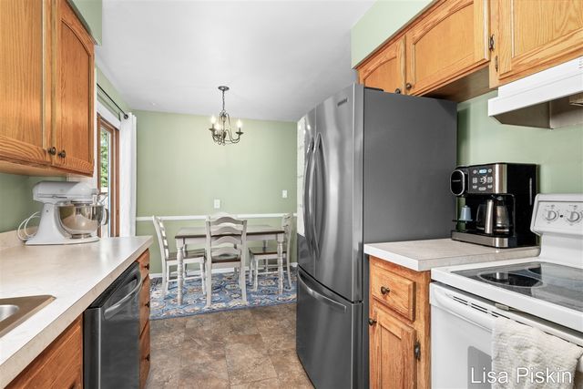 3643 Wyoming Avenue, Wyoming, MI 49519
