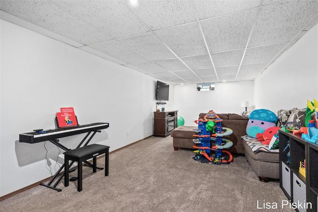 3643 Wyoming Avenue, Wyoming, MI 49519