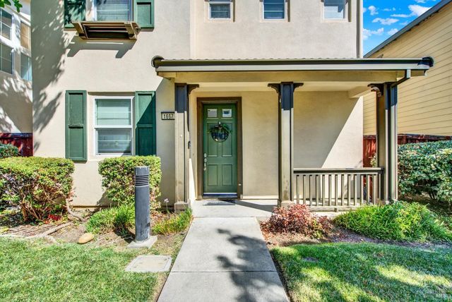 1667 Vicksburg Dr, Fairfield, CA 94533