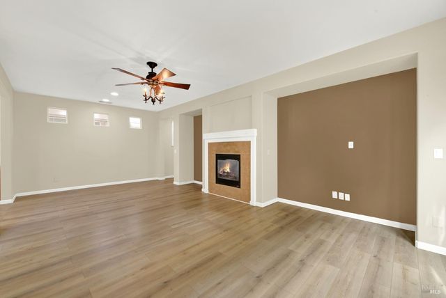 1667 Vicksburg Dr, Fairfield, CA 94533