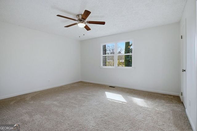 16 Rosenwald Drive, Hampton, GA 30228
