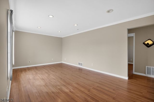 340 Old Post Rd, Edison Twp., NJ 08817