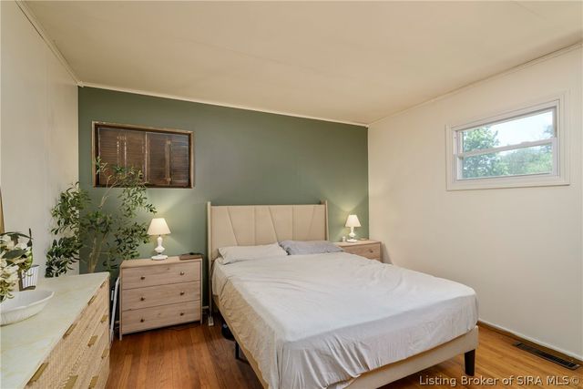 1515 Elliott Avenue, Jeffersonville, IN 47130