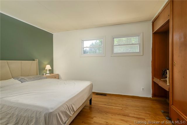 1515 Elliott Avenue, Jeffersonville, IN 47130