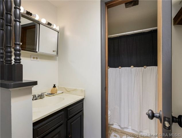 1515 Elliott Avenue, Jeffersonville, IN 47130