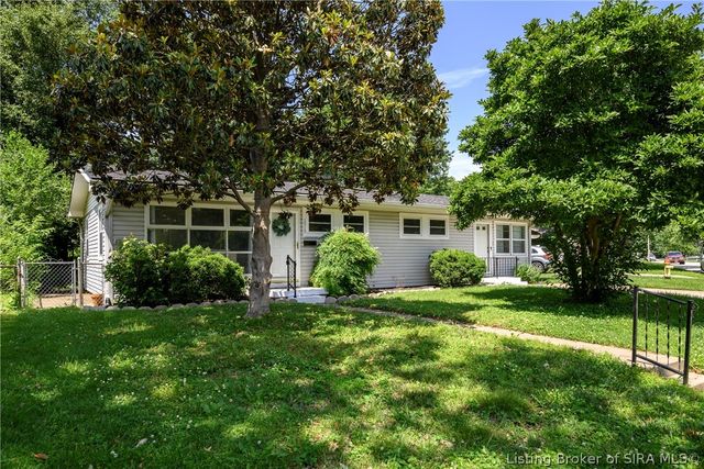 1515 Elliott Avenue, Jeffersonville, IN 47130