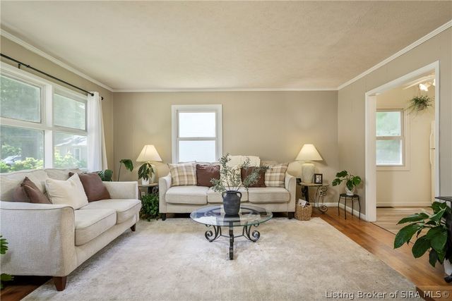 1515 Elliott Avenue, Jeffersonville, IN 47130