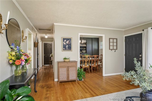 1515 Elliott Avenue, Jeffersonville, IN 47130