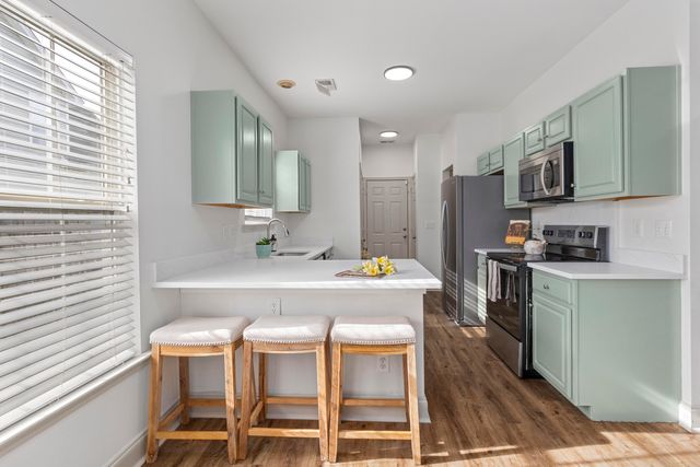 285 Westbrooke Road, Summerville, SC 29486