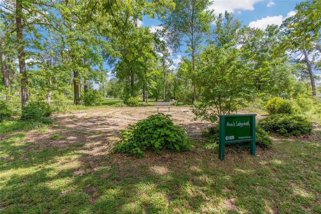 915 Chantilly Lane, Houston, TX 77018