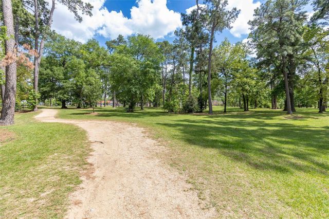 915 Chantilly Lane, Houston, TX 77018