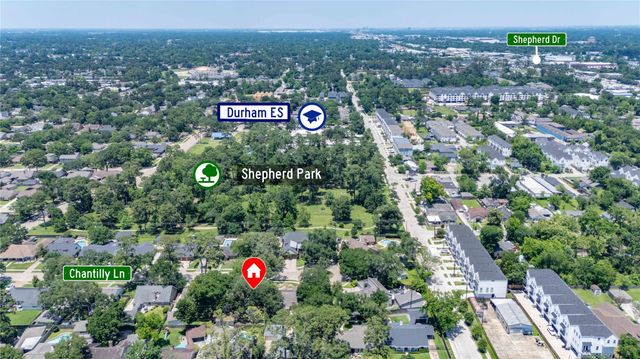 915 Chantilly Lane, Houston, TX 77018