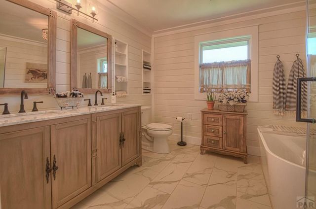 317 W Virginia St., La Veta, CO 81055