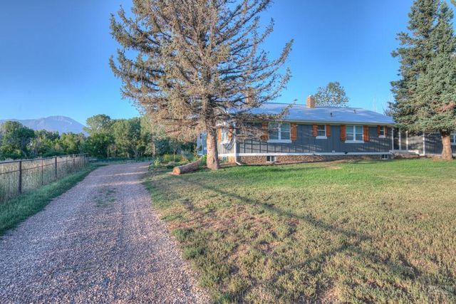 317 W Virginia St., La Veta, CO 81055