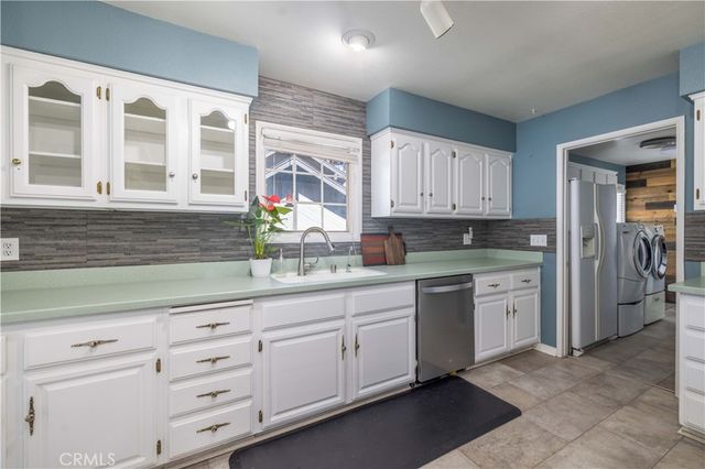 841 Paine Rd, Big Bear Lake, CA 92315