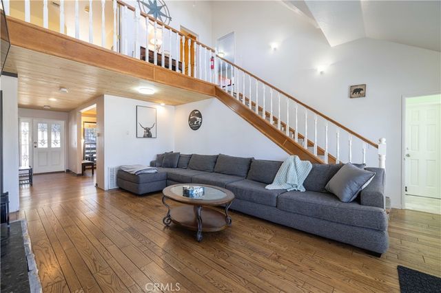 841 Paine Rd, Big Bear Lake, CA 92315