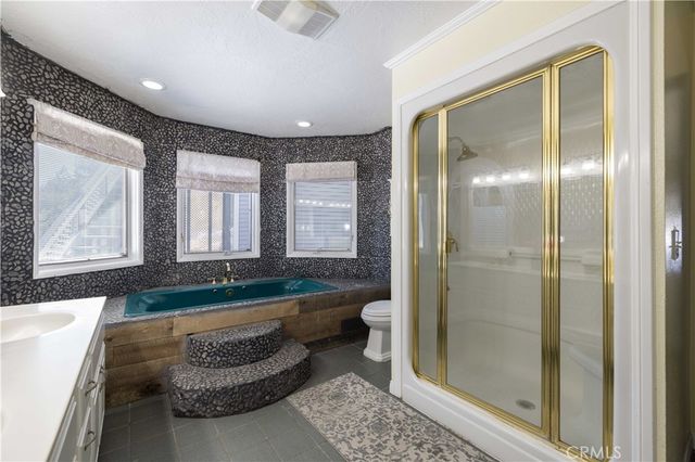 841 Paine Rd, Big Bear Lake, CA 92315