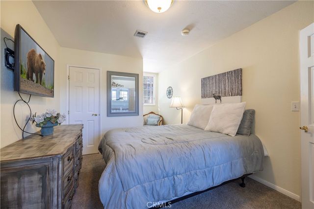 841 Paine Rd, Big Bear Lake, CA 92315