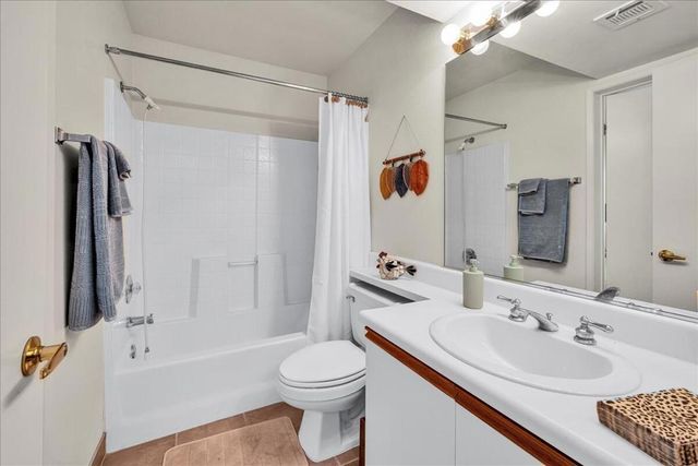 1555 N Chaparral Road 402, Palm Springs, CA 92262