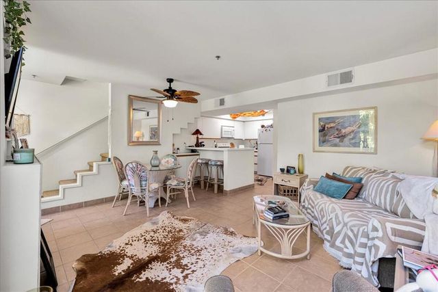 1555 N Chaparral Road 402, Palm Springs, CA 92262