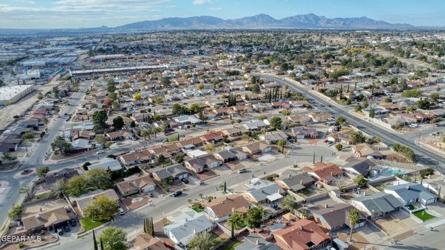 1516 Jim Colbert Lane, El Paso, TX 79936