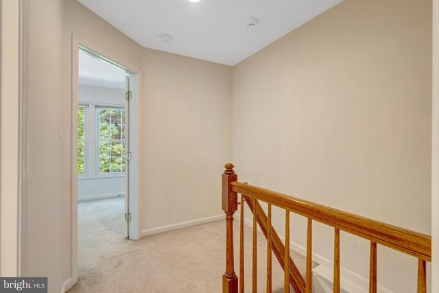 6586 SKYLEMAR TRL, Centreville, VA 20121