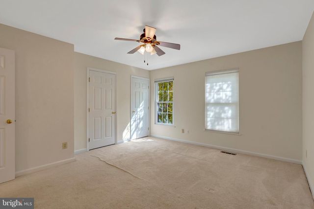 6586 SKYLEMAR TRL, Centreville, VA 20121