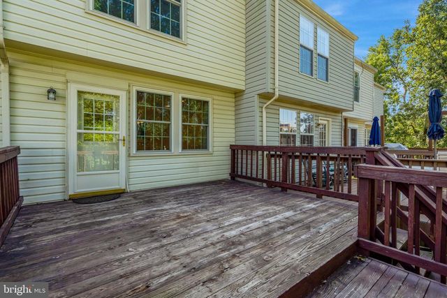 6586 SKYLEMAR TRL, Centreville, VA 20121