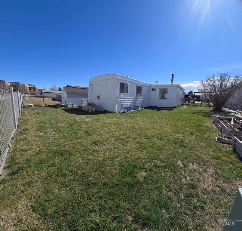 1605 Grandview Dr 3, Twin Falls, ID 83301 photo 4