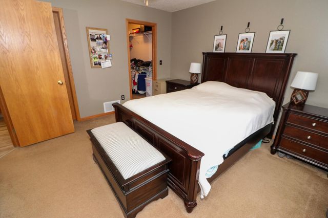 4812 51st Avenue S, Fargo, ND 58104