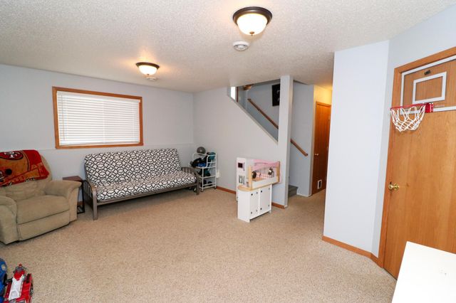 4812 51st Avenue S, Fargo, ND 58104