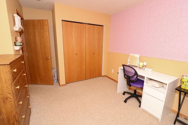 4812 51st Avenue S, Fargo, ND 58104