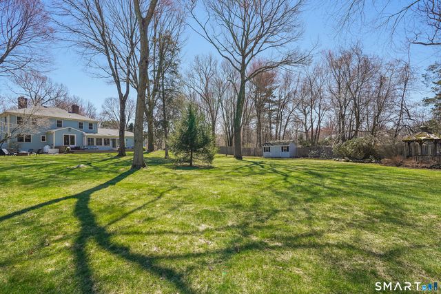 21 Shawnee Lane, Monroe, CT 06468