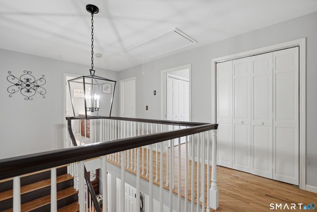 21 Shawnee Lane, Monroe, CT 06468