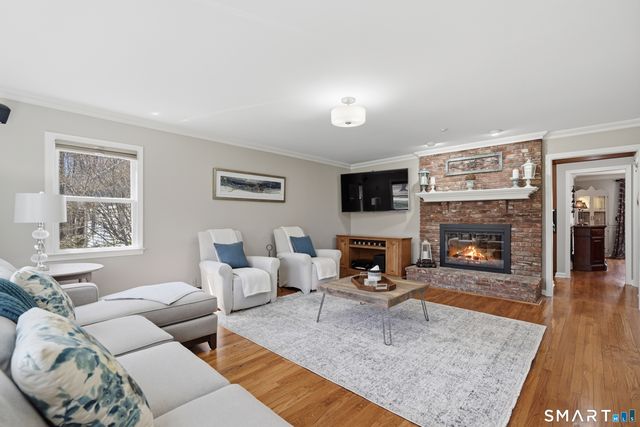 21 Shawnee Lane, Monroe, CT 06468