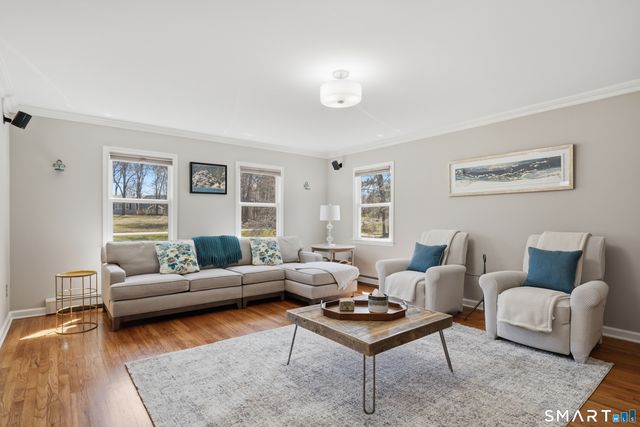 21 Shawnee Lane, Monroe, CT 06468