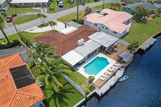 1961 NW 33rd St, Oakland Park, FL 33309