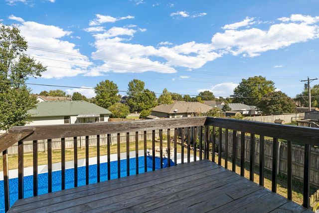 617 E Southeast Hills Court, Nixa, MO 65714