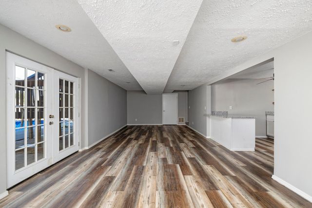 617 E Southeast Hills Court, Nixa, MO 65714