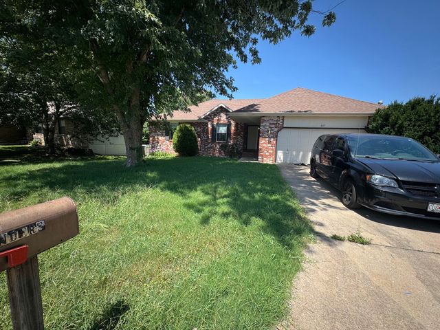 617 E Southeast Hills Court, Nixa, MO 65714