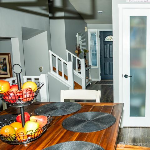 1440 NW Outrigger Loop, Oak Harbor, WA 98277