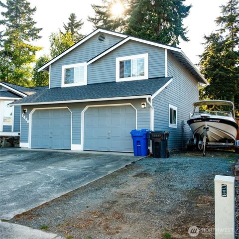 1440 NW Outrigger Loop, Oak Harbor, WA 98277